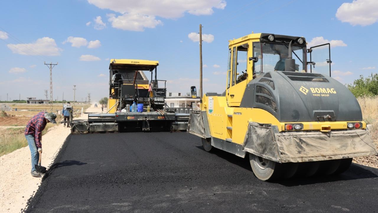 Harran yoluna sıcak asfalt
