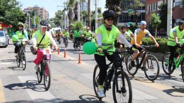Sağlıklı yaşama pedal çevirdiler