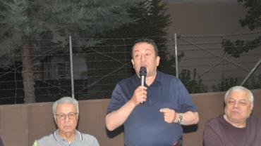 Eğitim gönüllüleri bursiyer öğrencilerle buluştu