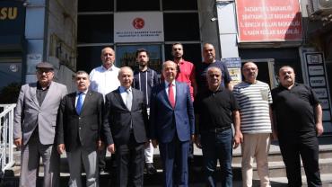 Ersin Tatar’dan MHP’ye ziyaret