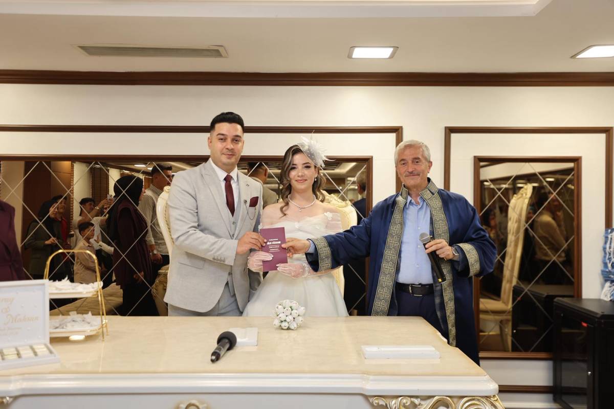 Şahinbey’de 106 çift mutluluğa ‘Evet’ dedi